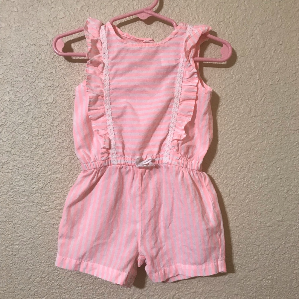 Carter’s Shorts Romper Size 12M